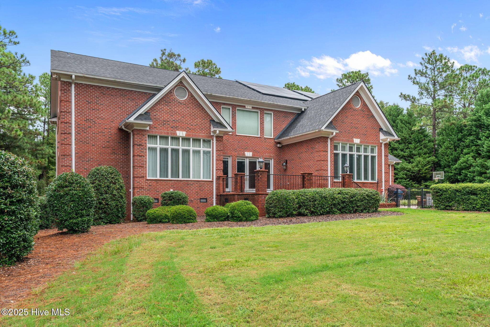 16 Mulbren Court