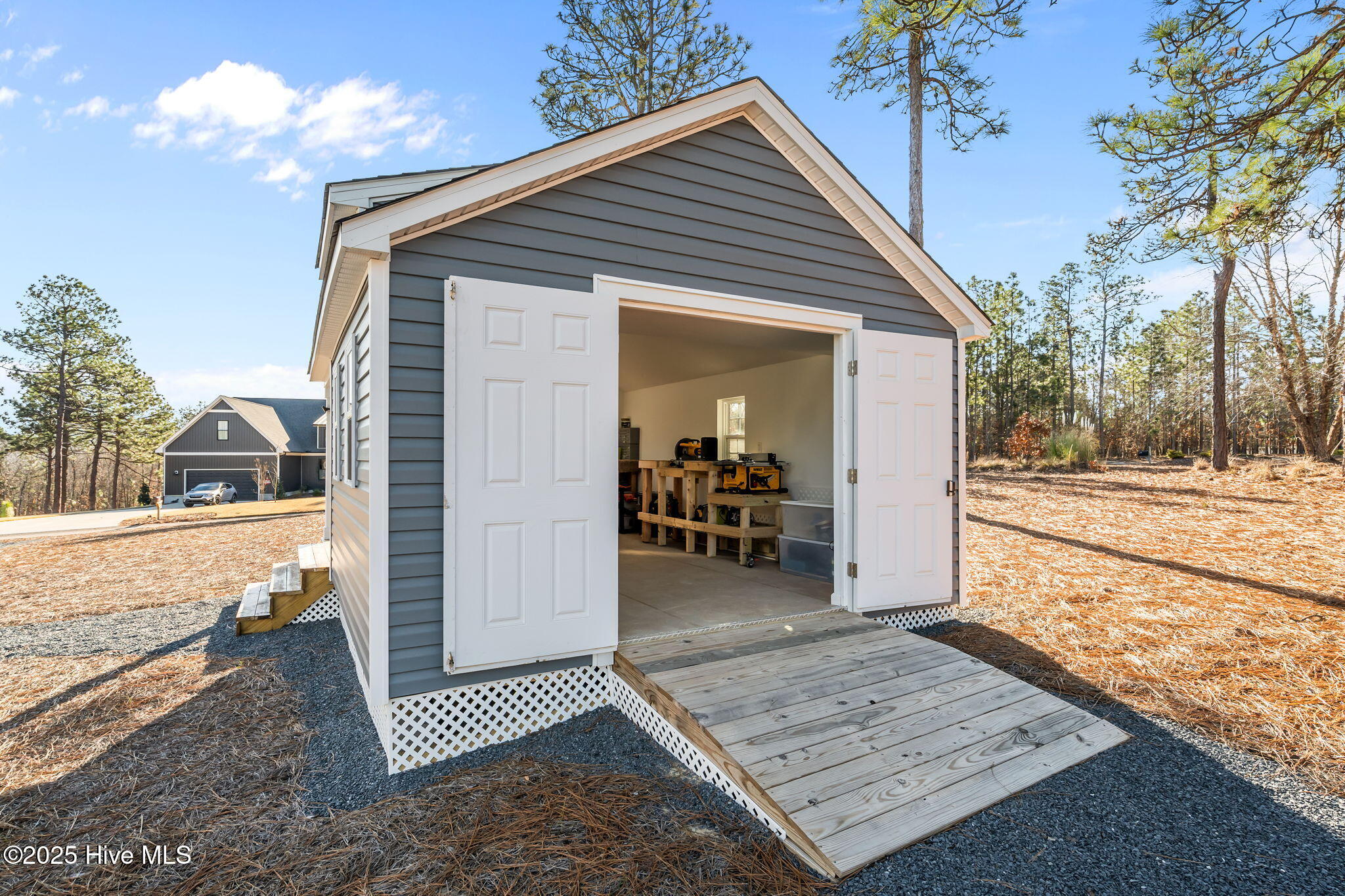 20 Forest Lake Drive