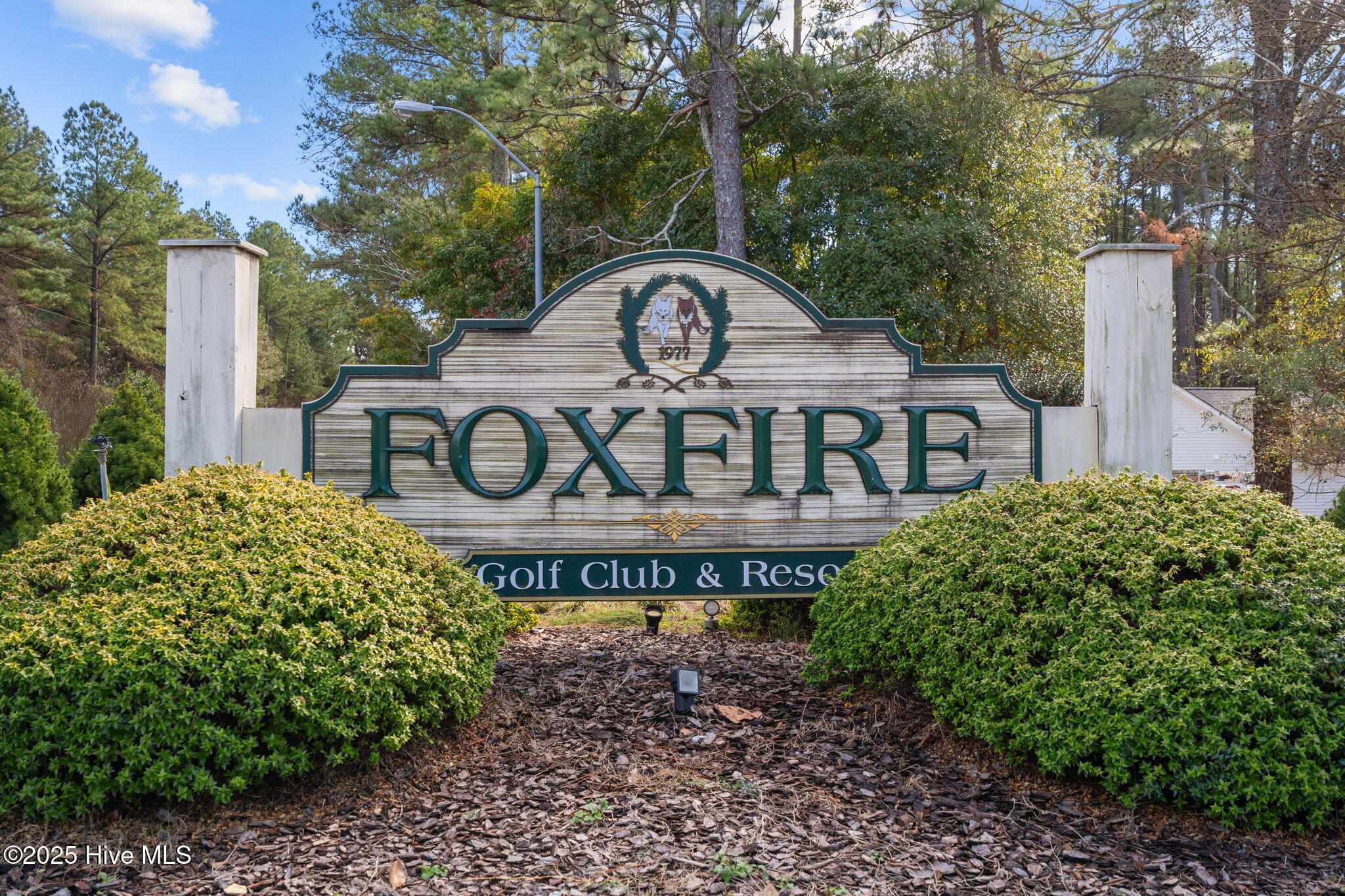 20 Forest Lake Drive