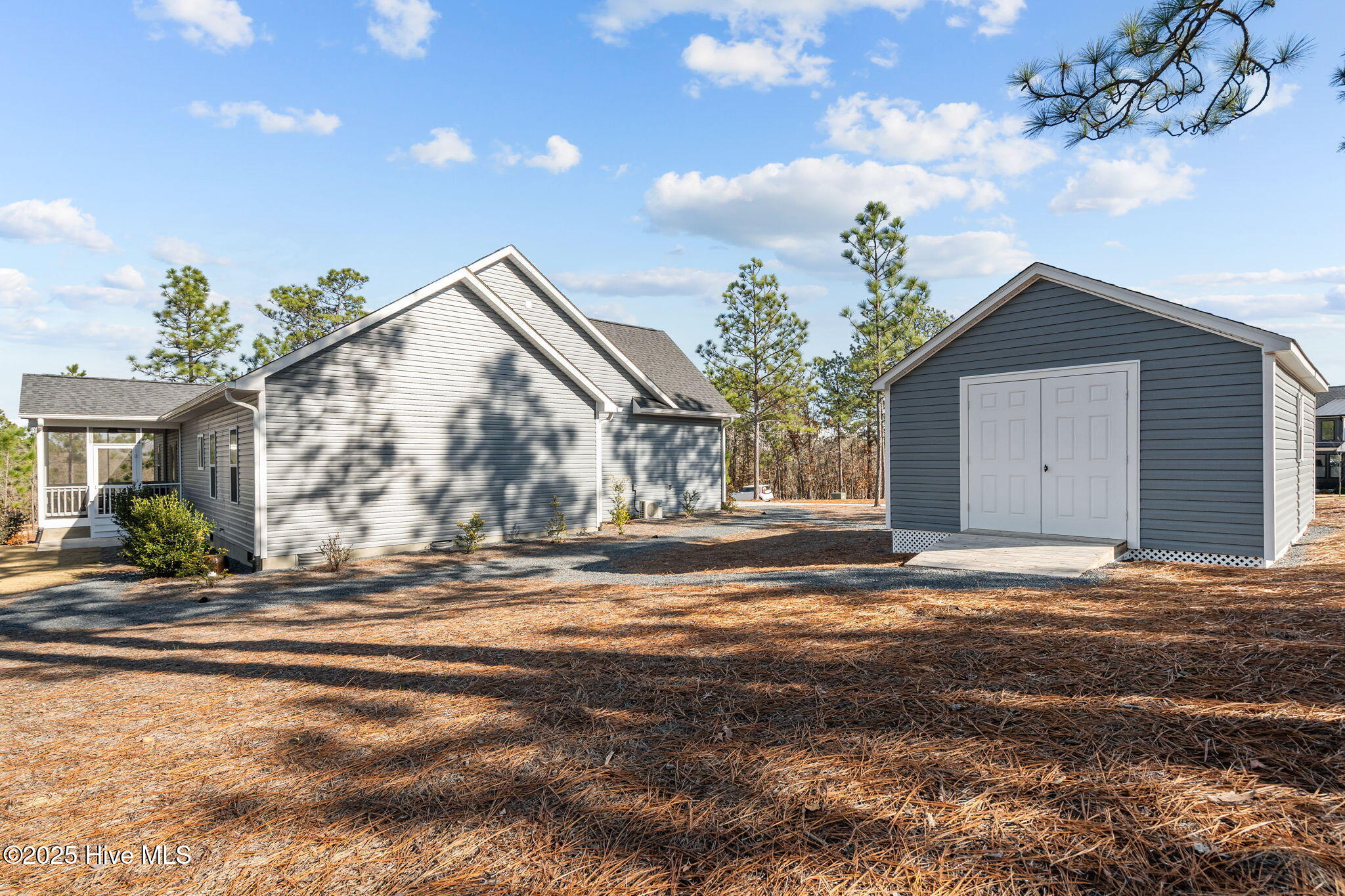20 Forest Lake Drive