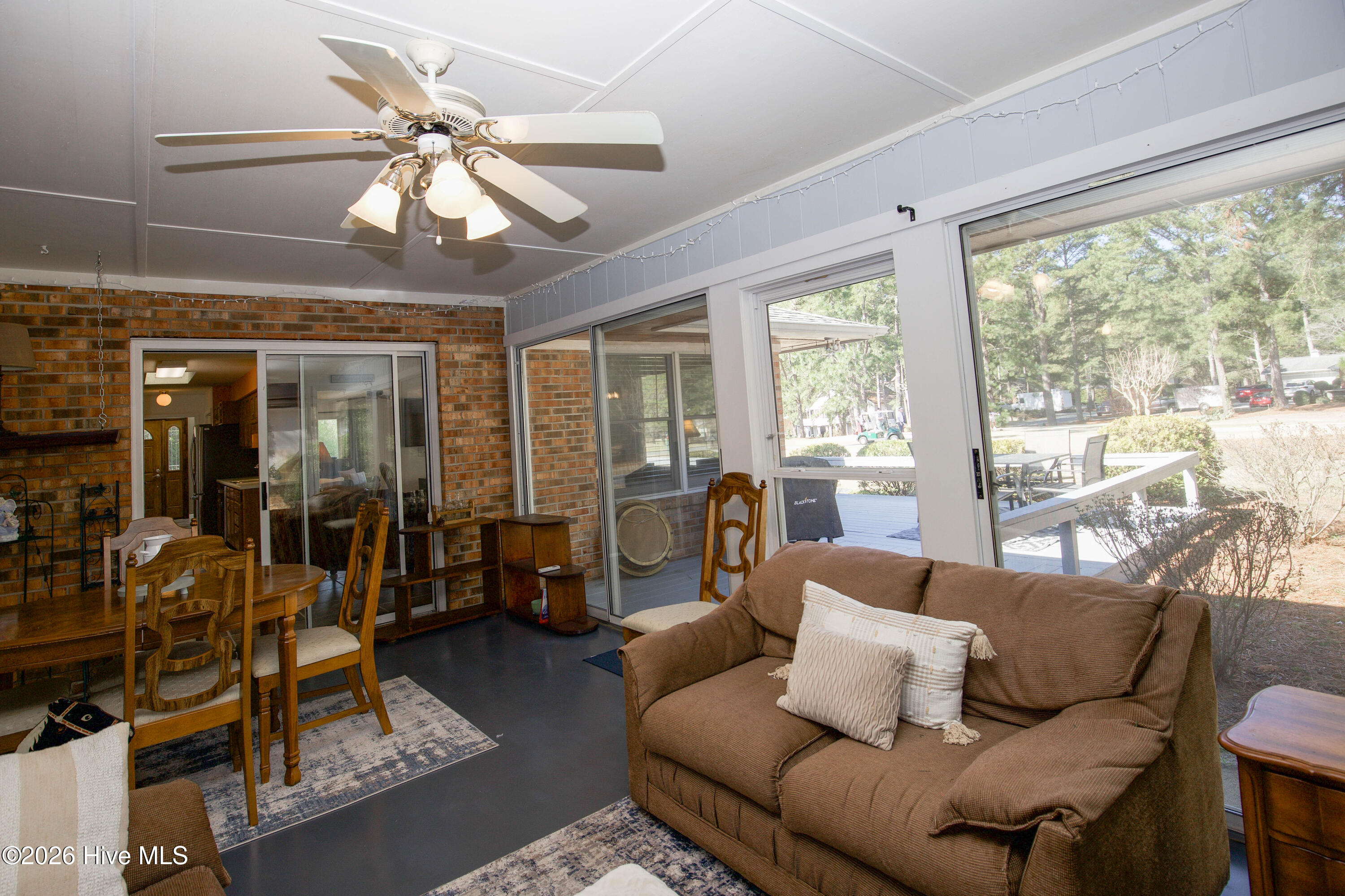 100 Oak Hills Road