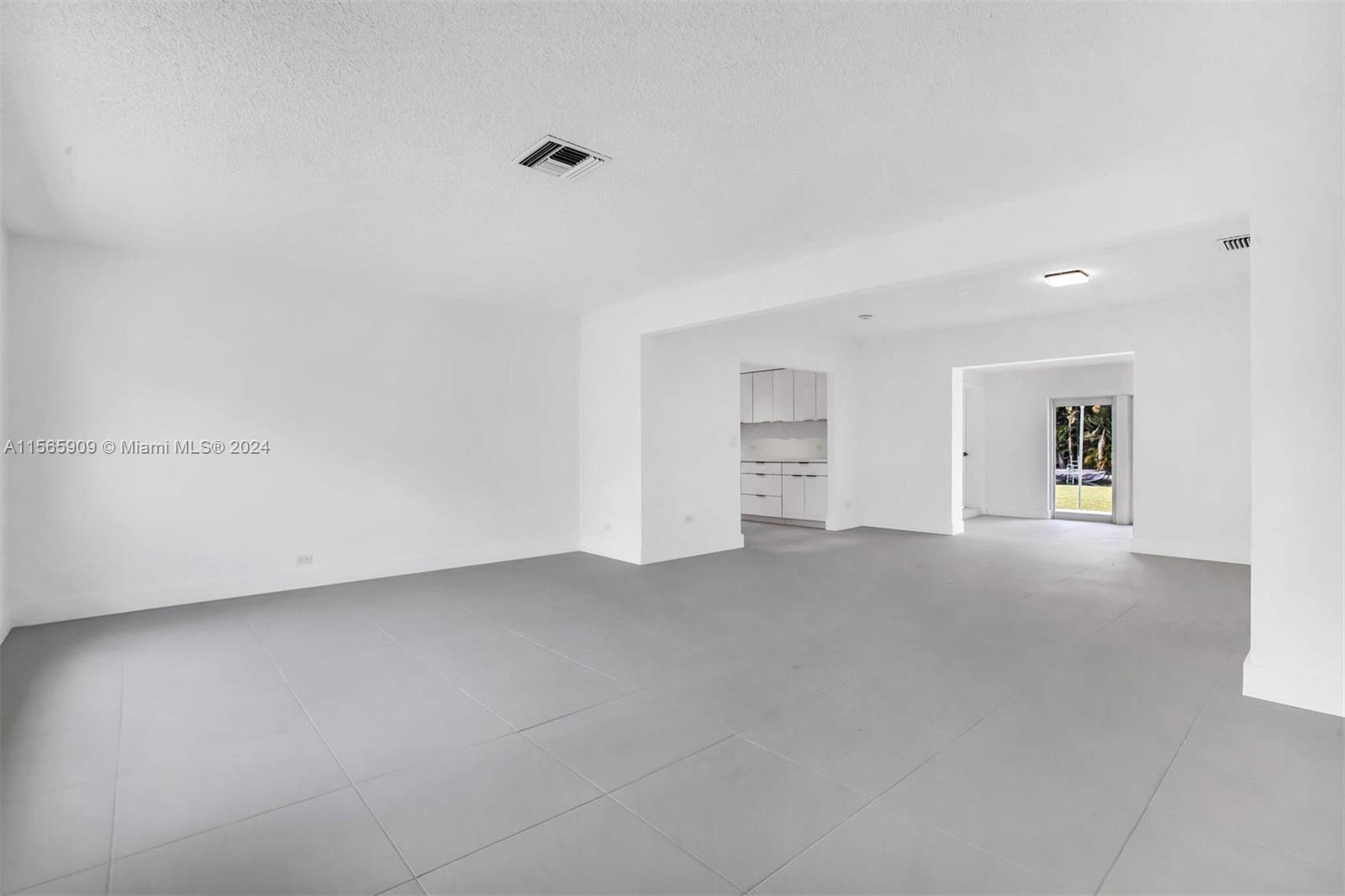1465 Daytonia Rd