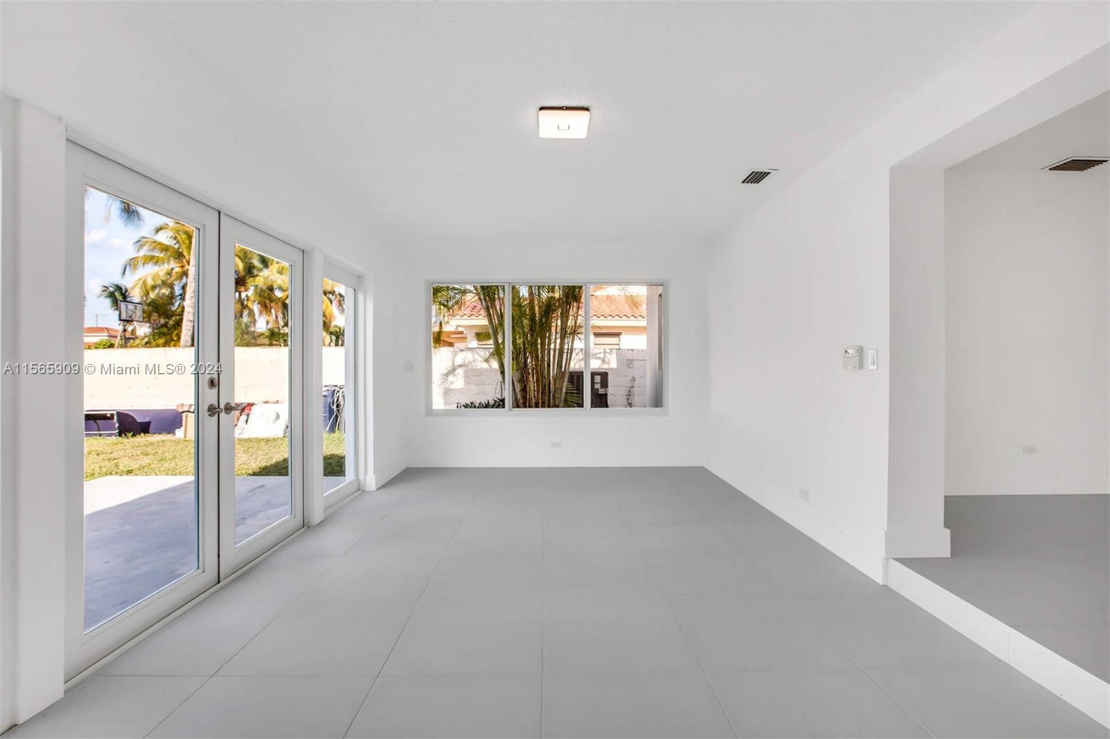 1465 Daytonia Rd