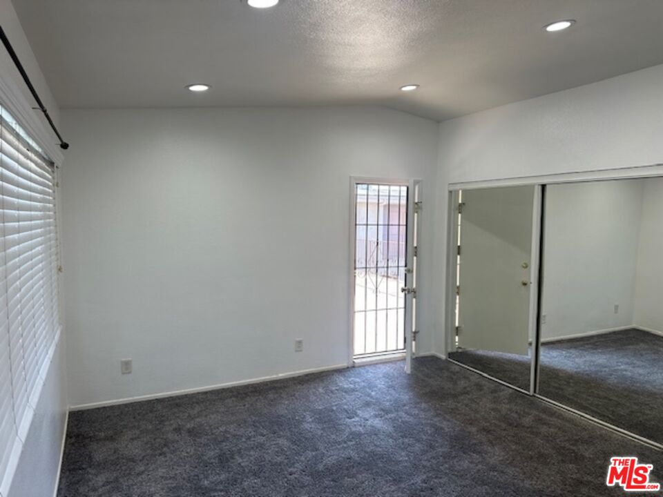 8650 Belford Ave Unit: 225