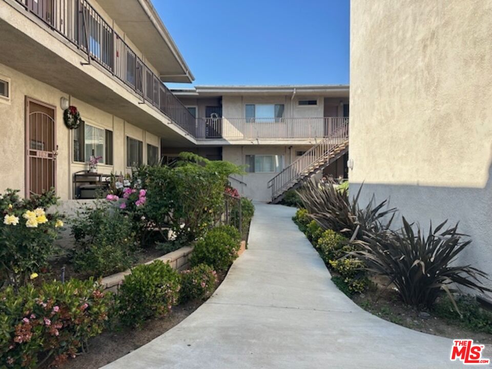 8650 Belford Ave Unit: 225