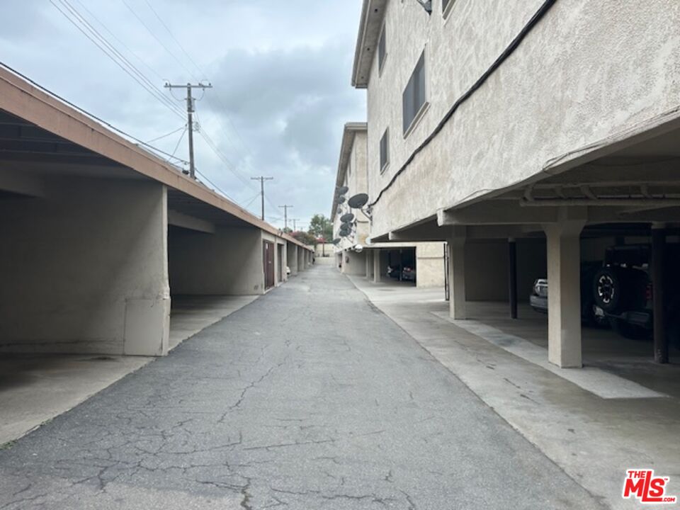 8650 Belford Ave Unit: 225