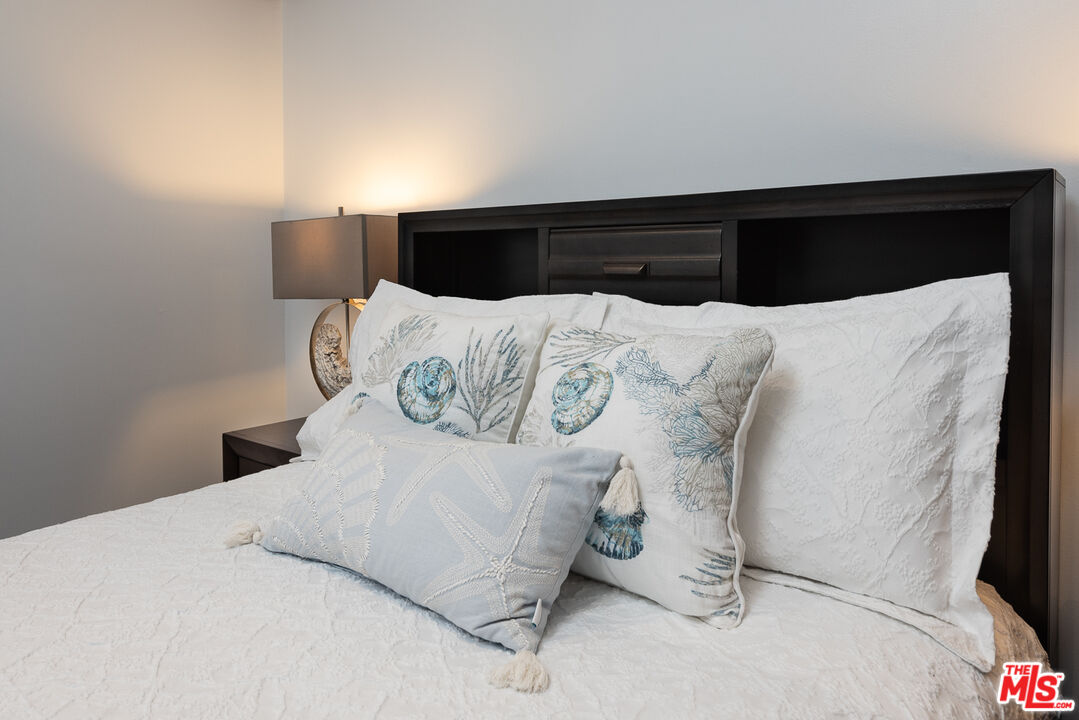 8308 Flight Ave Unit: ADU