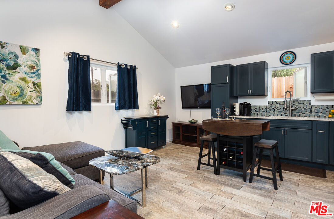 8308 Flight Ave Unit: ADU