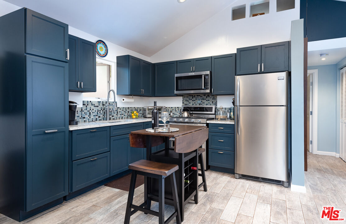 8308 Flight Ave Unit: ADU