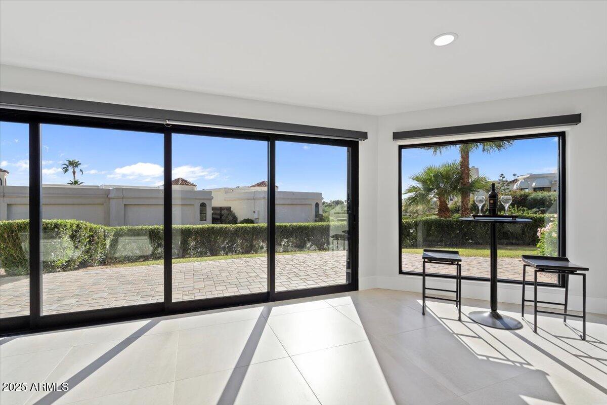 3800 E LINCOLN Drive, 42, Phoenix Unit: 42