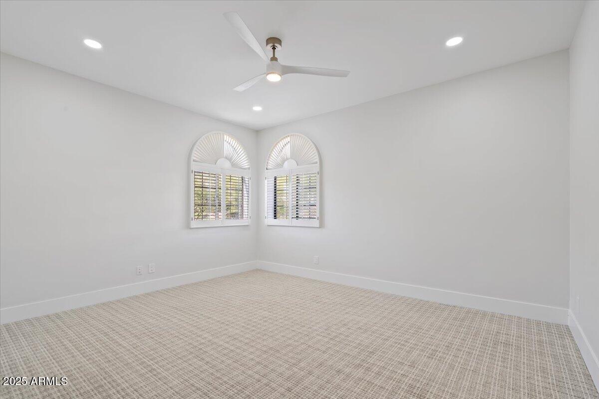 3800 E LINCOLN Drive, 42, Phoenix Unit: 42