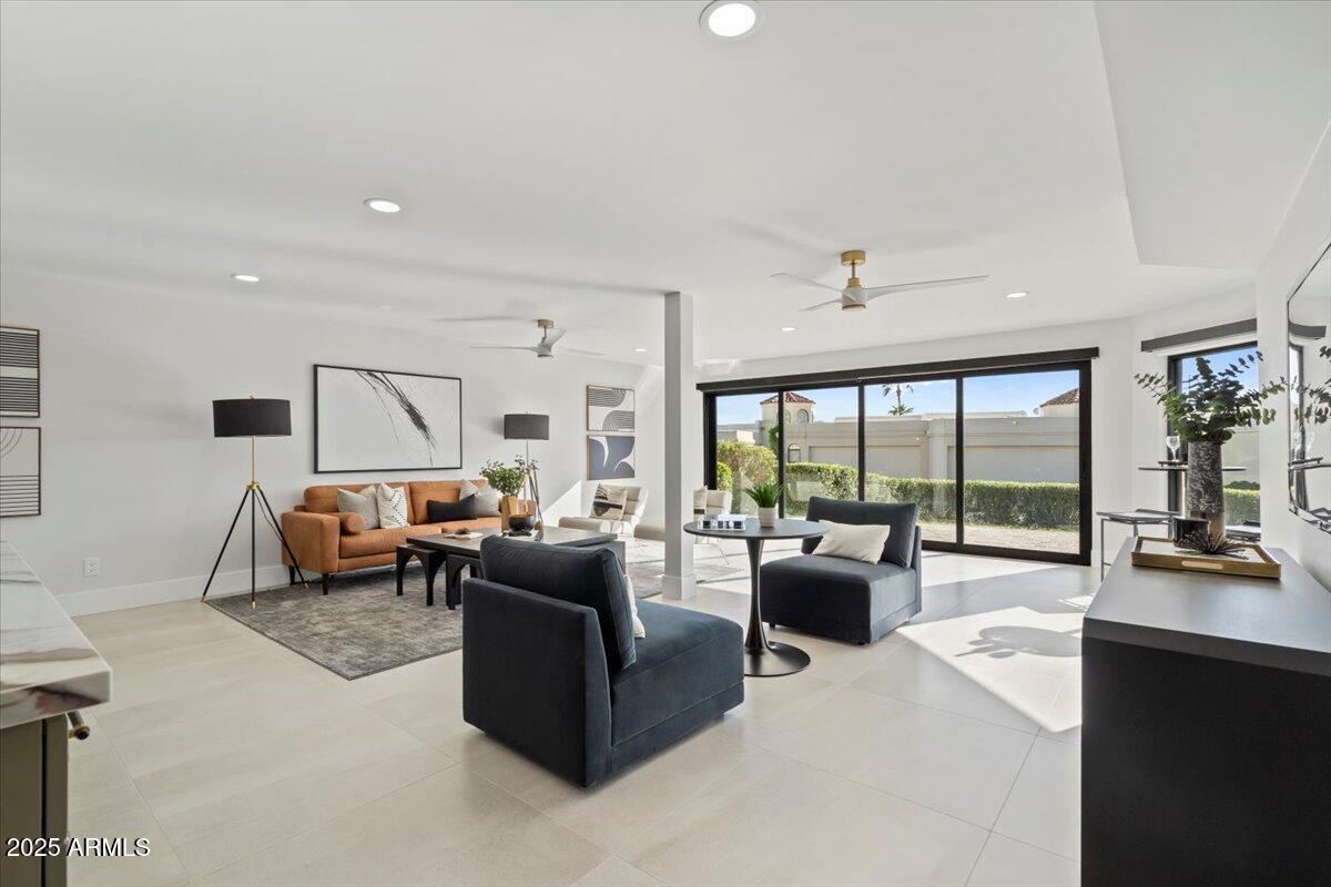 3800 E LINCOLN Drive, 42, Phoenix Unit: 42