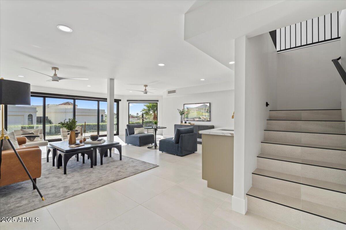 3800 E LINCOLN Drive, 42, Phoenix Unit: 42