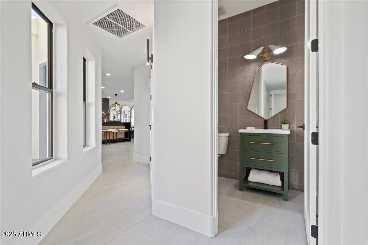 3800 E LINCOLN Drive, 42, Phoenix Unit: 42