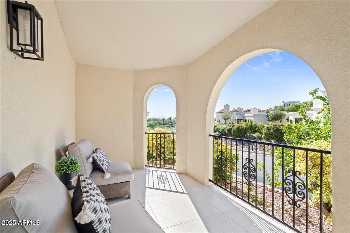 3800 E LINCOLN Drive, 42, Phoenix Unit: 42