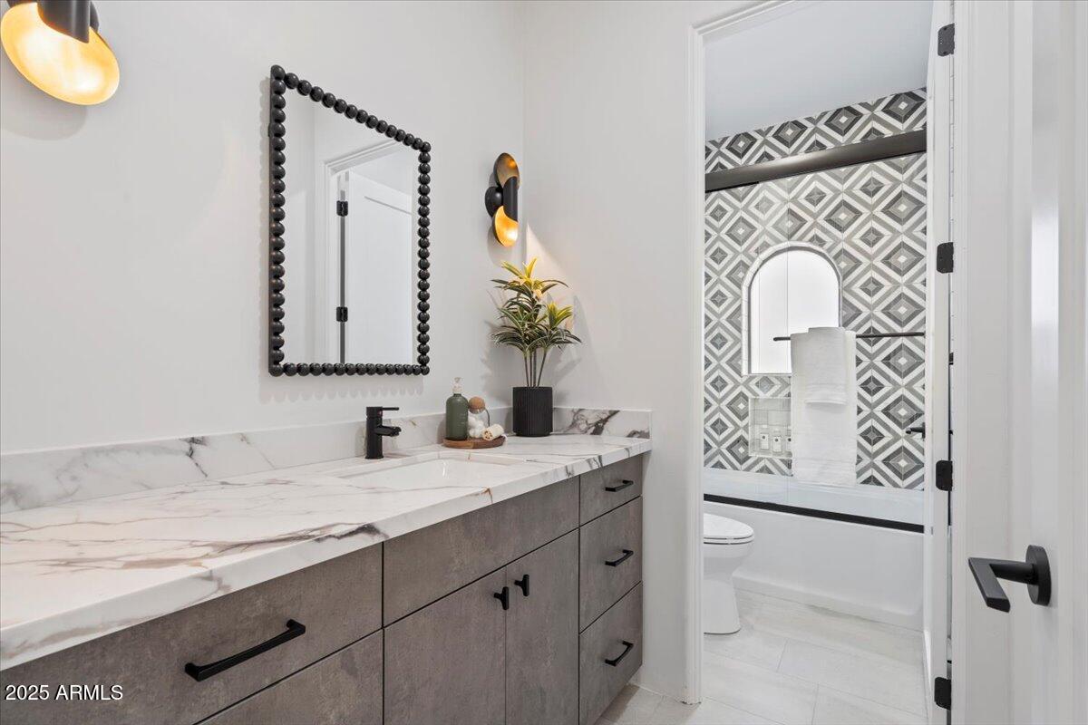 3800 E LINCOLN Drive, 42, Phoenix Unit: 42