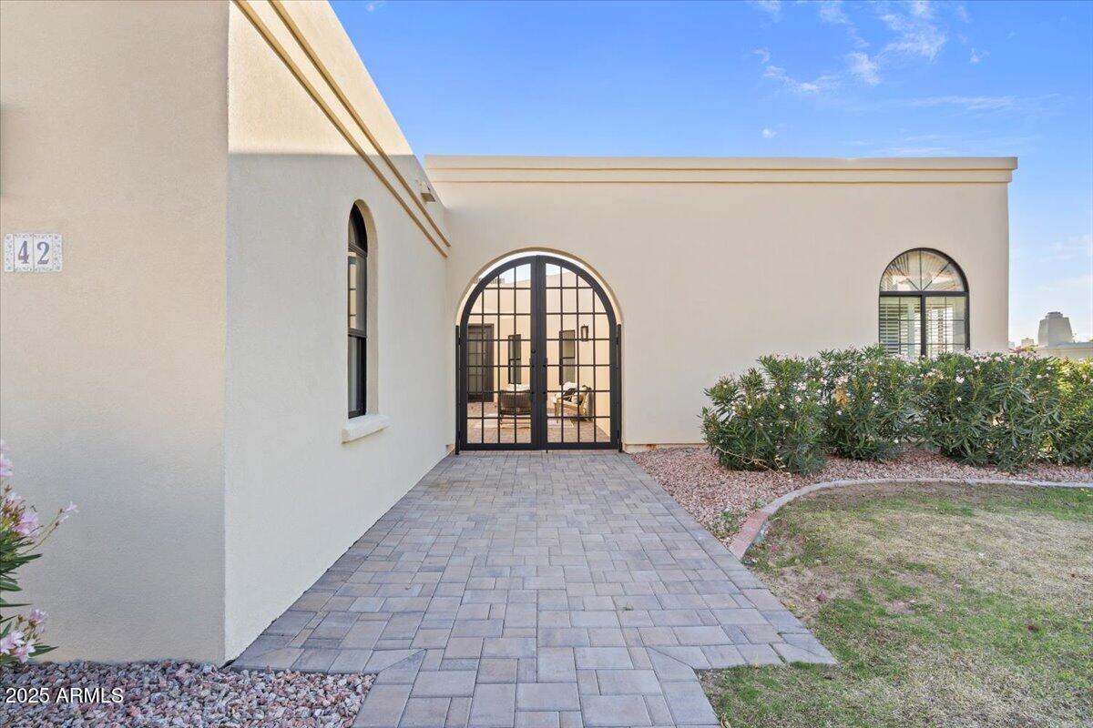 3800 E LINCOLN Drive, 42, Phoenix Unit: 42