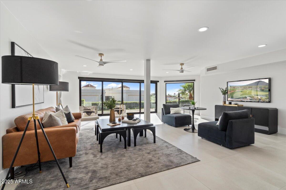 3800 E LINCOLN Drive, 42, Phoenix Unit: 42