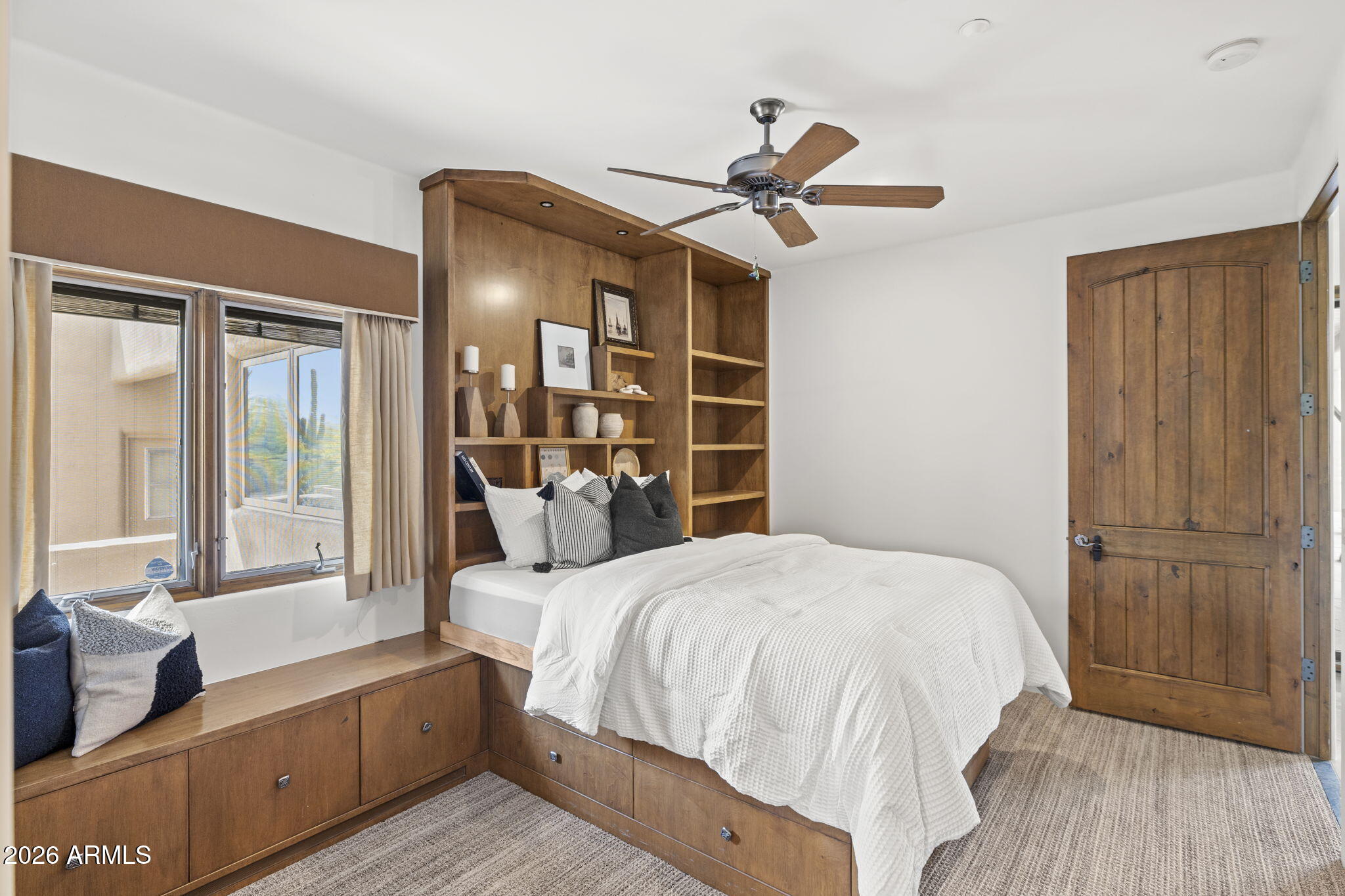 8130 E WILLIAMS Drive