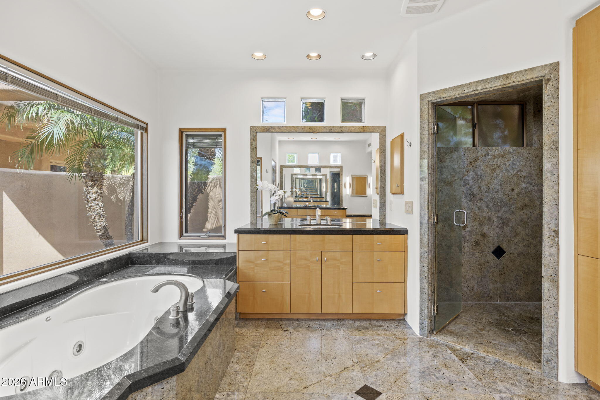 8130 E WILLIAMS Drive