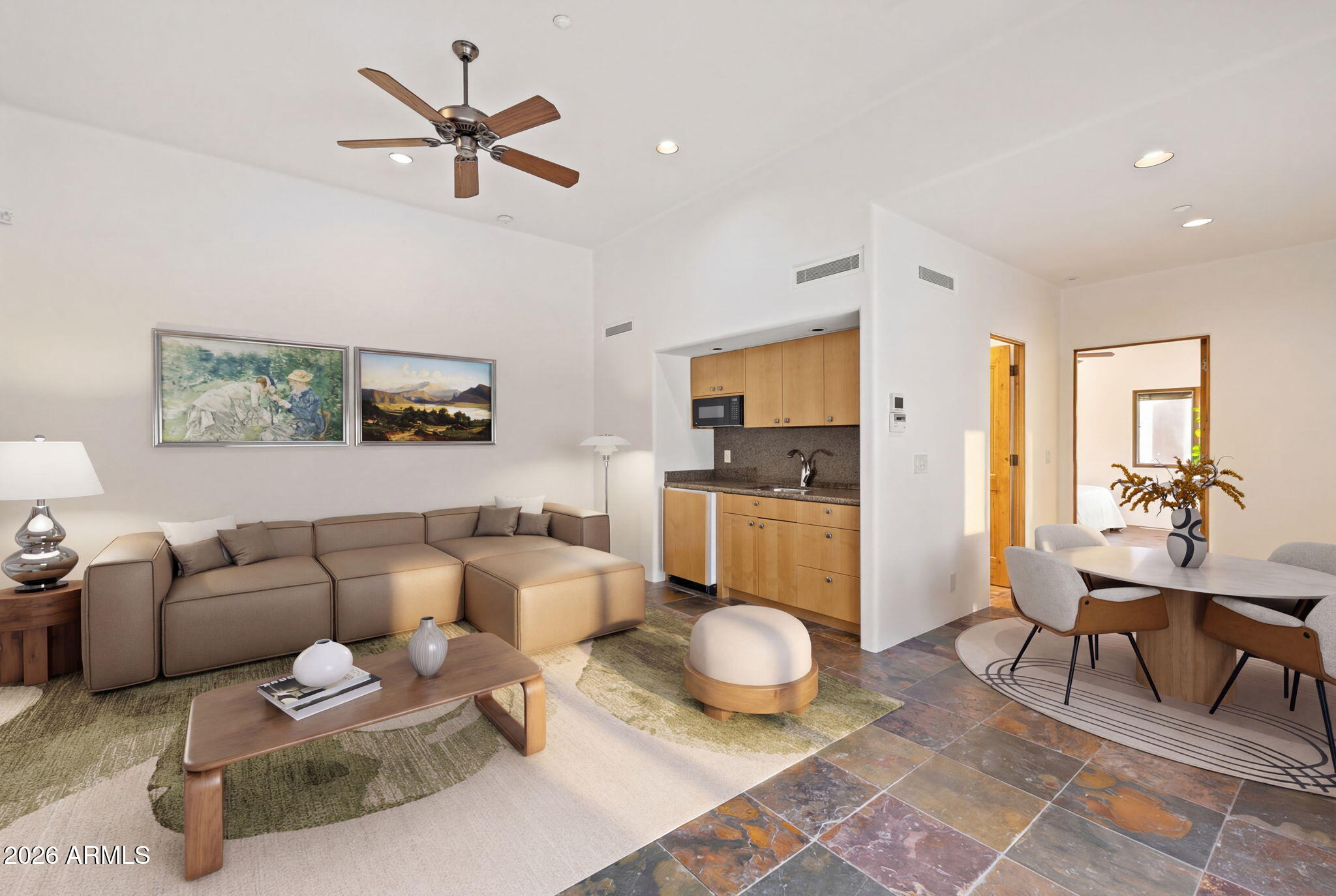 8130 E WILLIAMS Drive