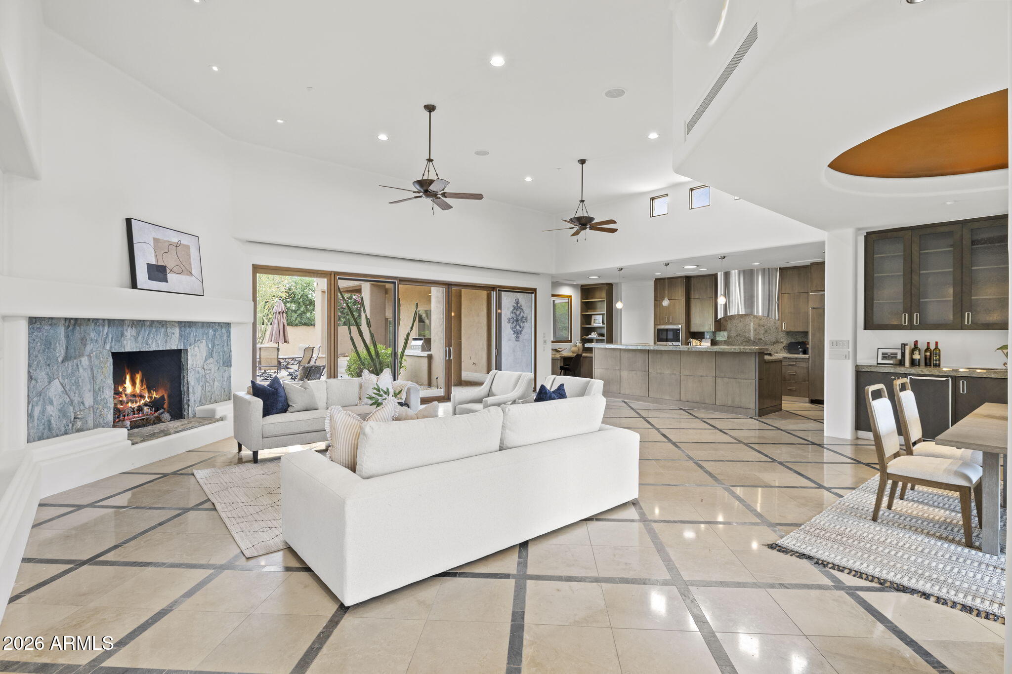 8130 E WILLIAMS Drive