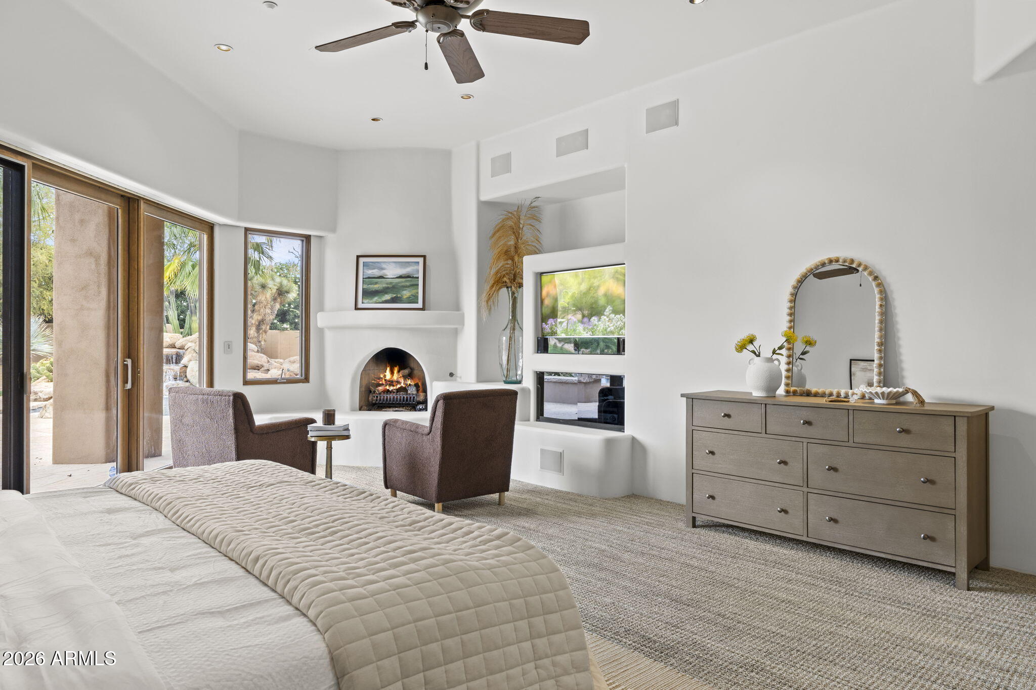 8130 E WILLIAMS Drive