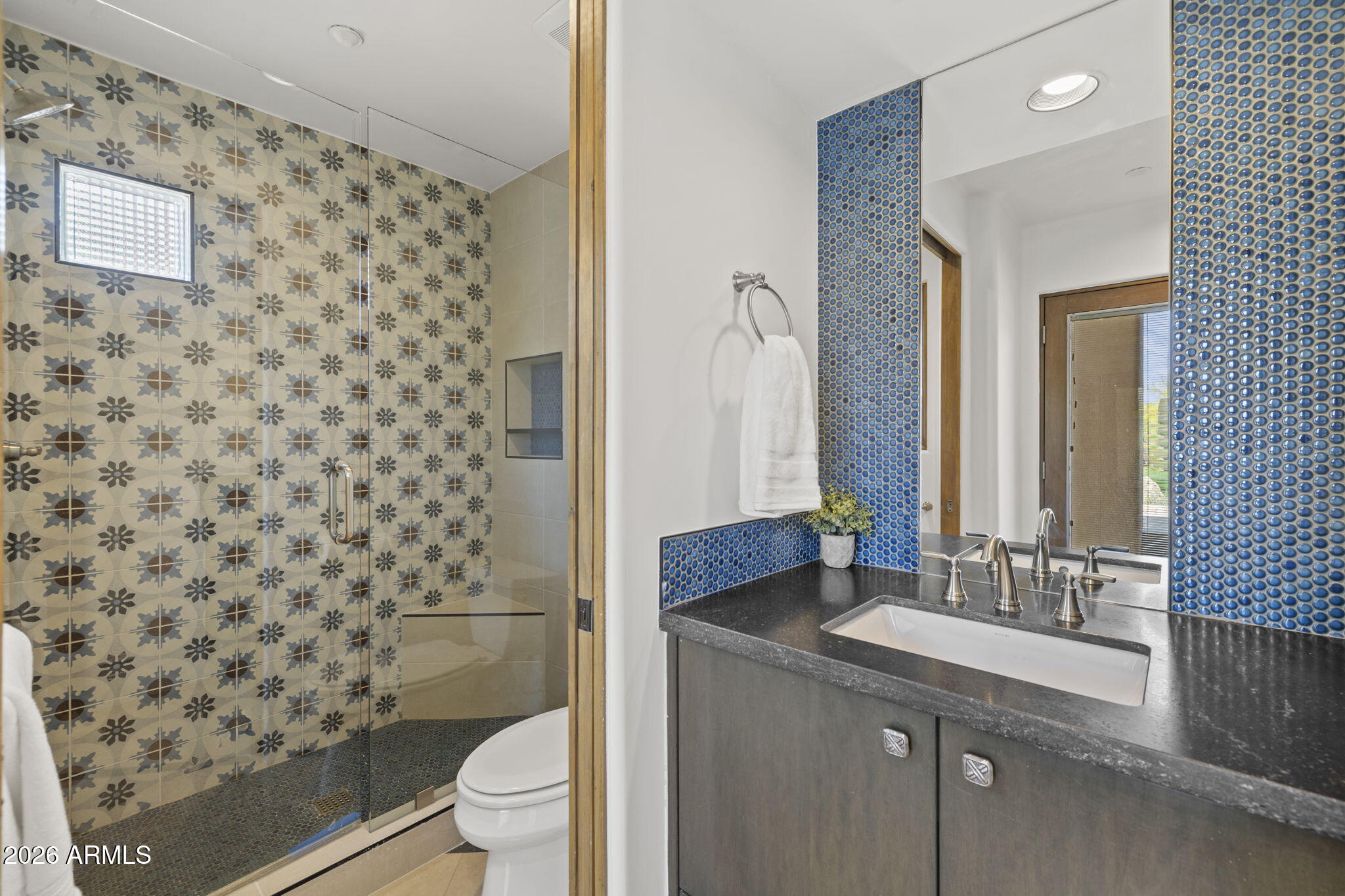 8130 E WILLIAMS Drive