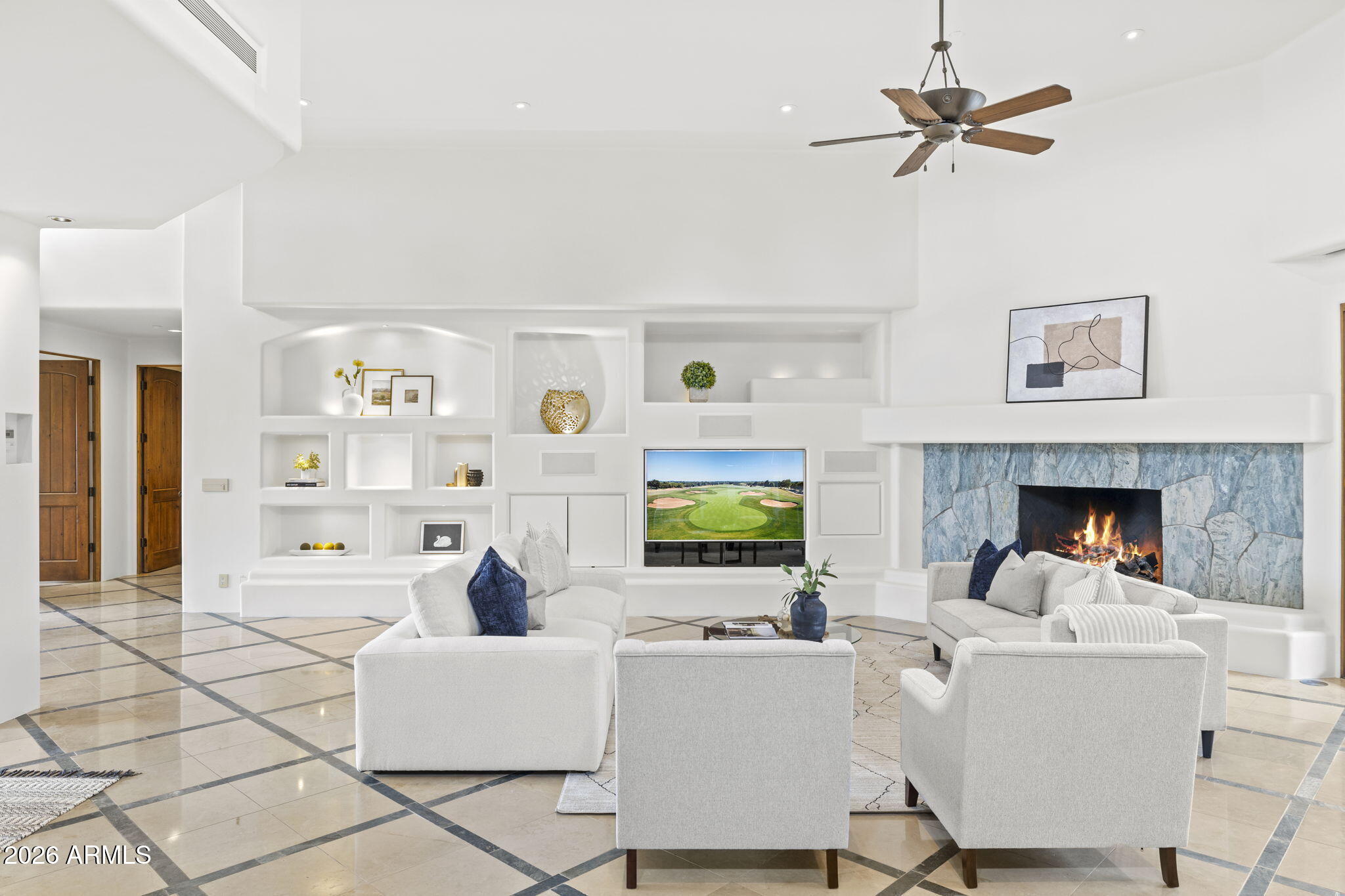 8130 E WILLIAMS Drive