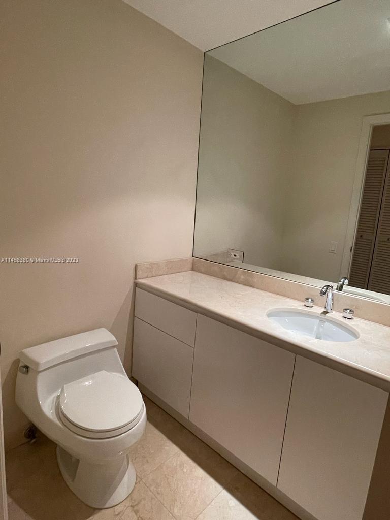 808 Brickell Key Dr # 2408