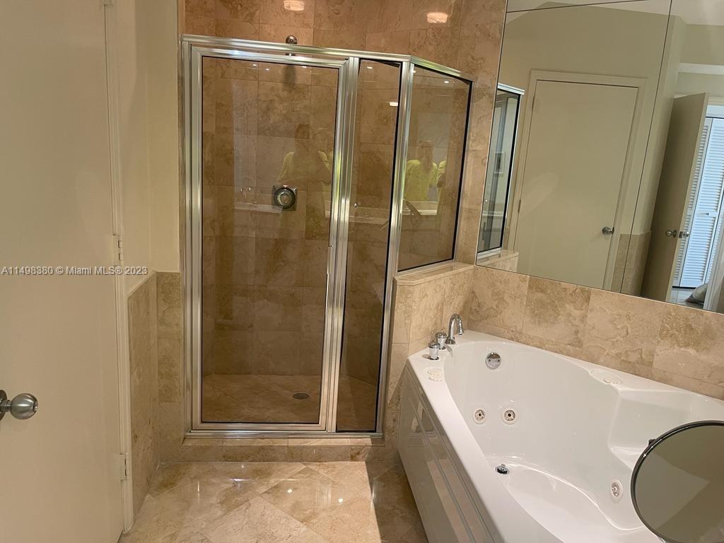 808 Brickell Key Dr # 2408