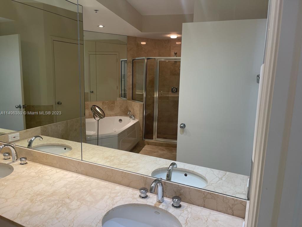 808 Brickell Key Dr # 2408