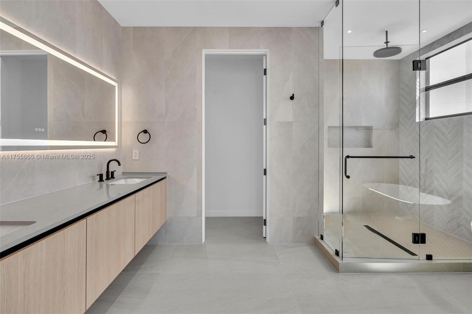 2772 SW 32 Ct