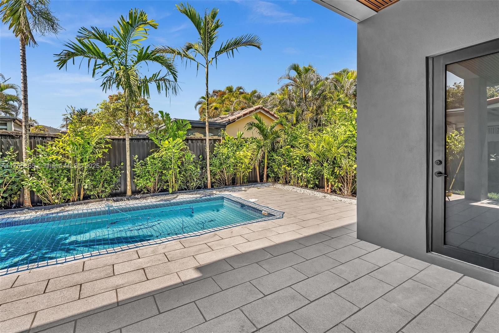 2772 SW 32 Ct