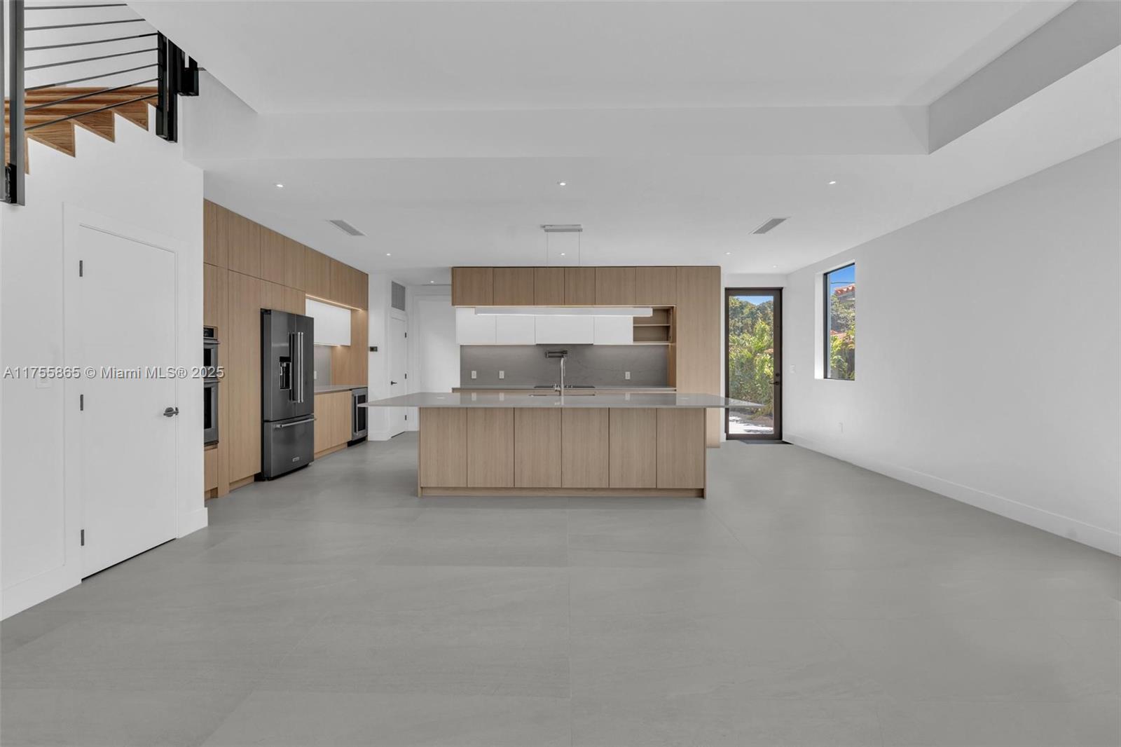 2772 SW 32 Ct