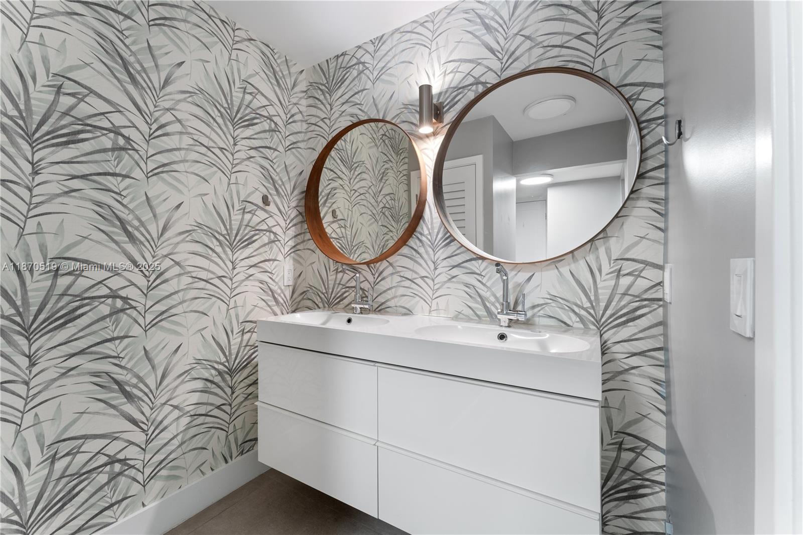 55 Ocean Lane Dr # 1031