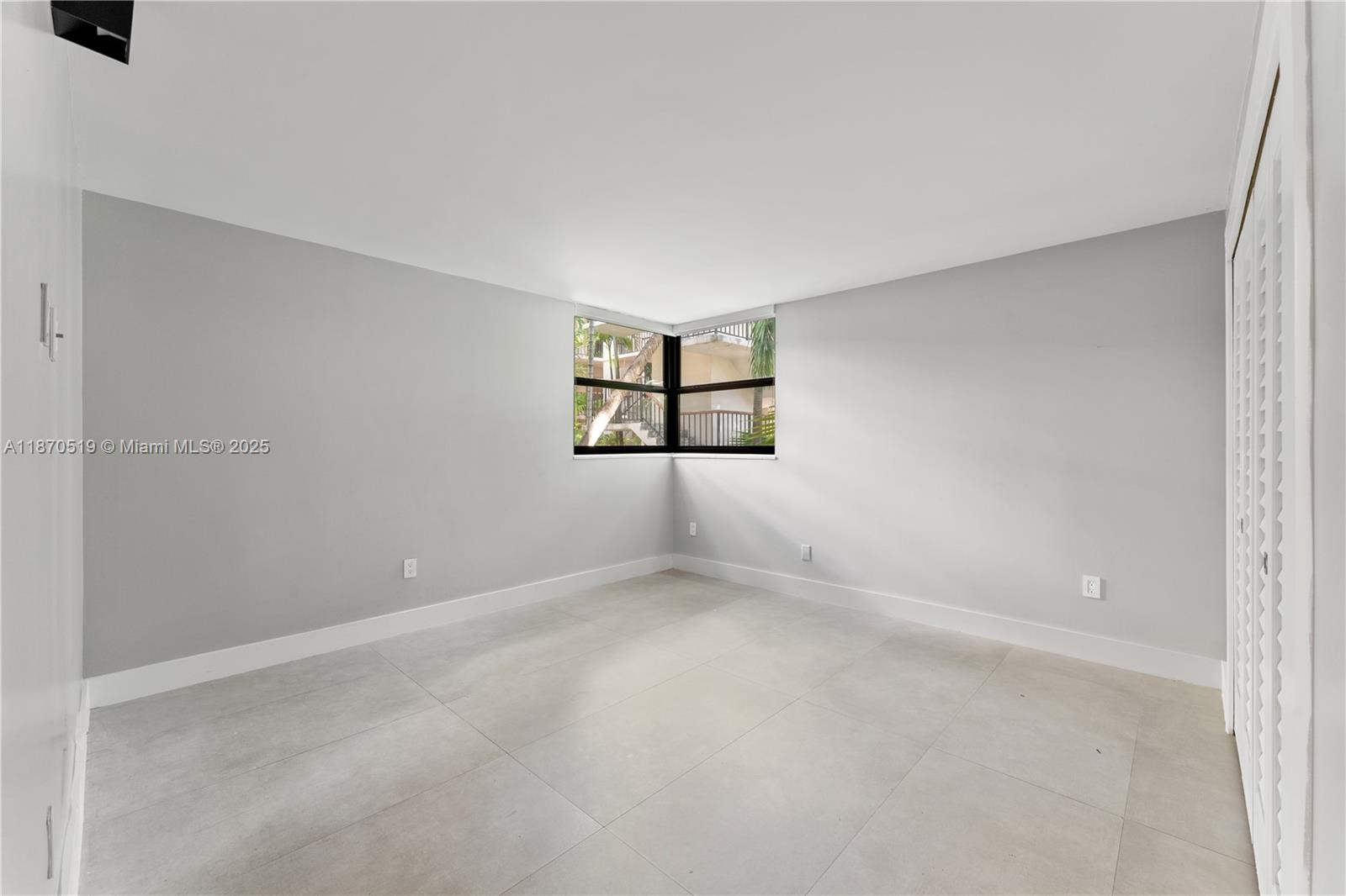 55 Ocean Lane Dr # 1031