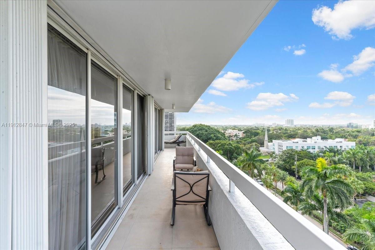 1627 Brickell Ave # 1401
