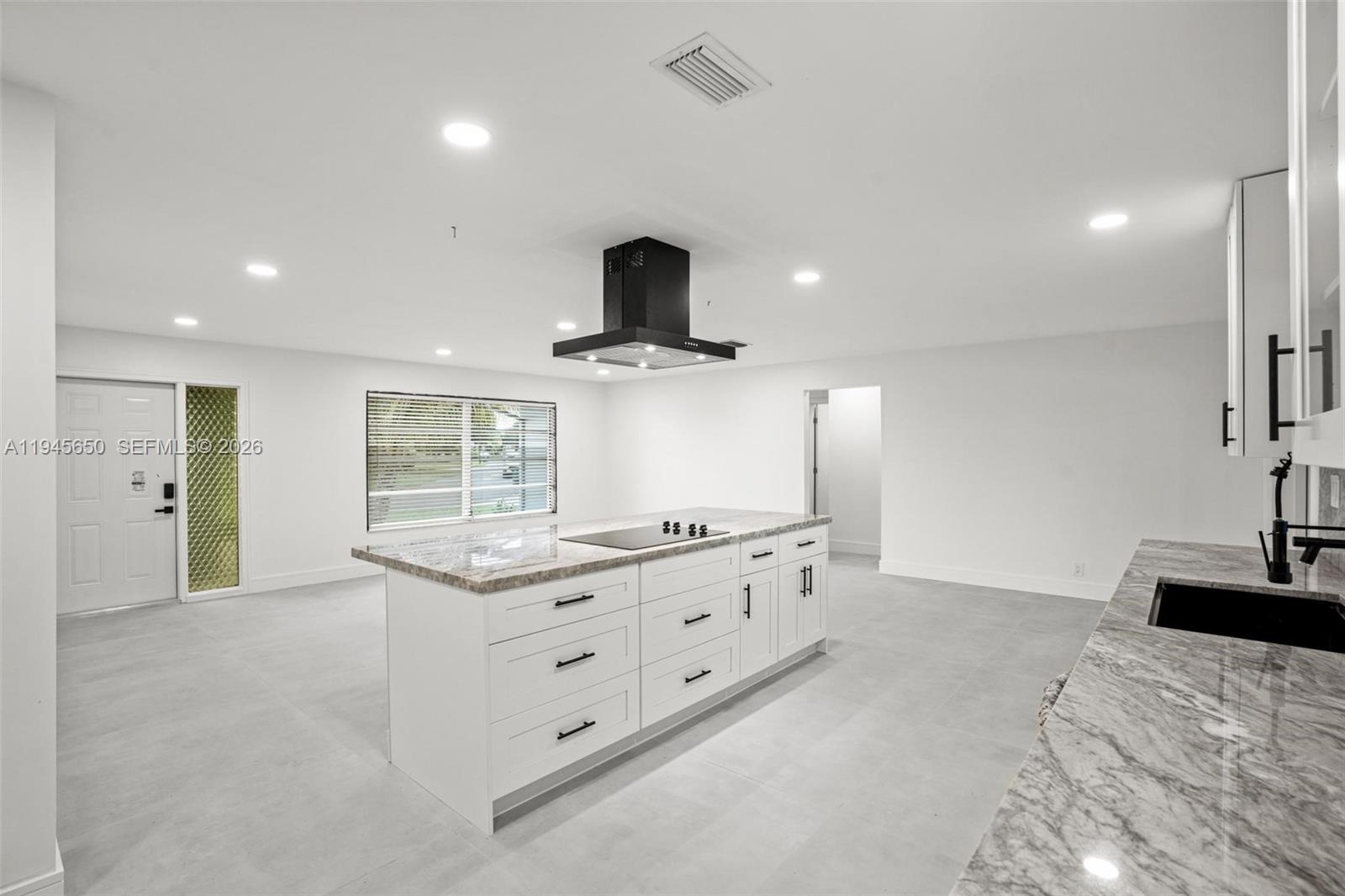 5805 NW 72nd Ave