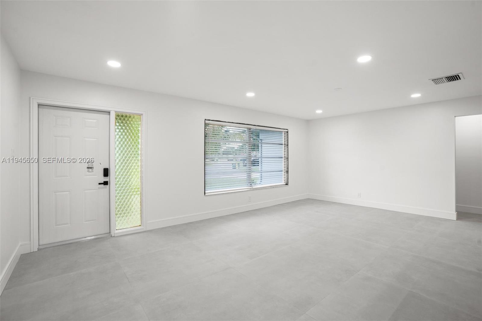 5805 NW 72nd Ave