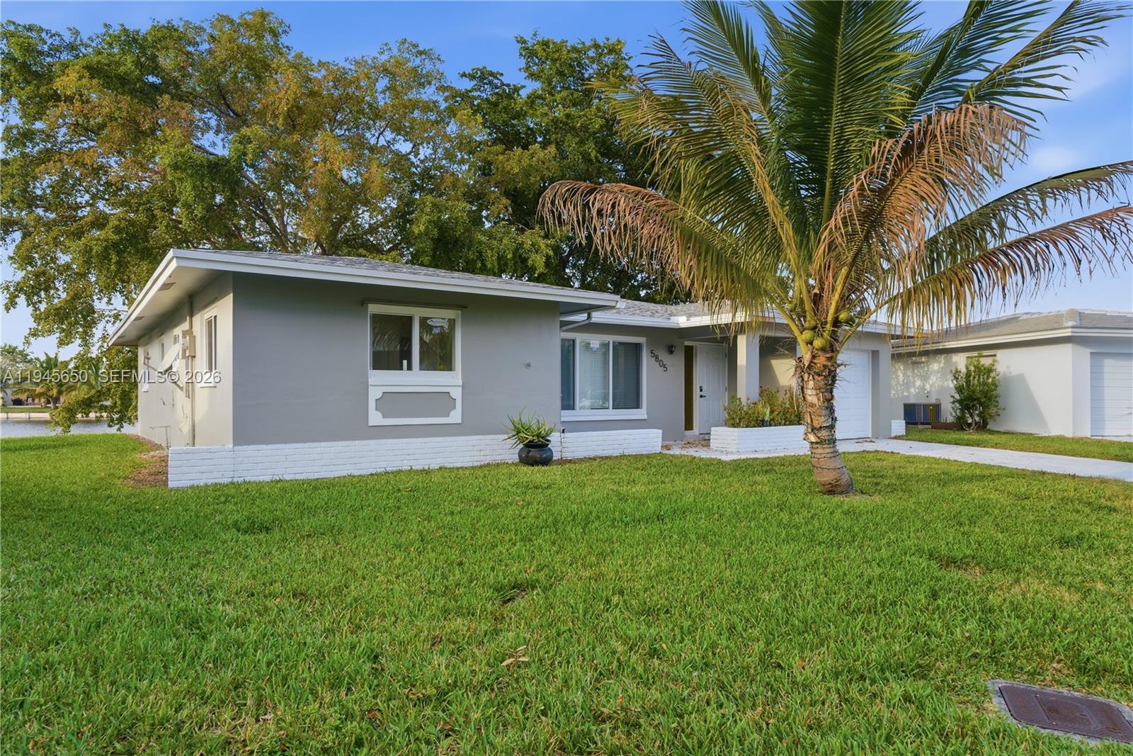 5805 NW 72nd Ave