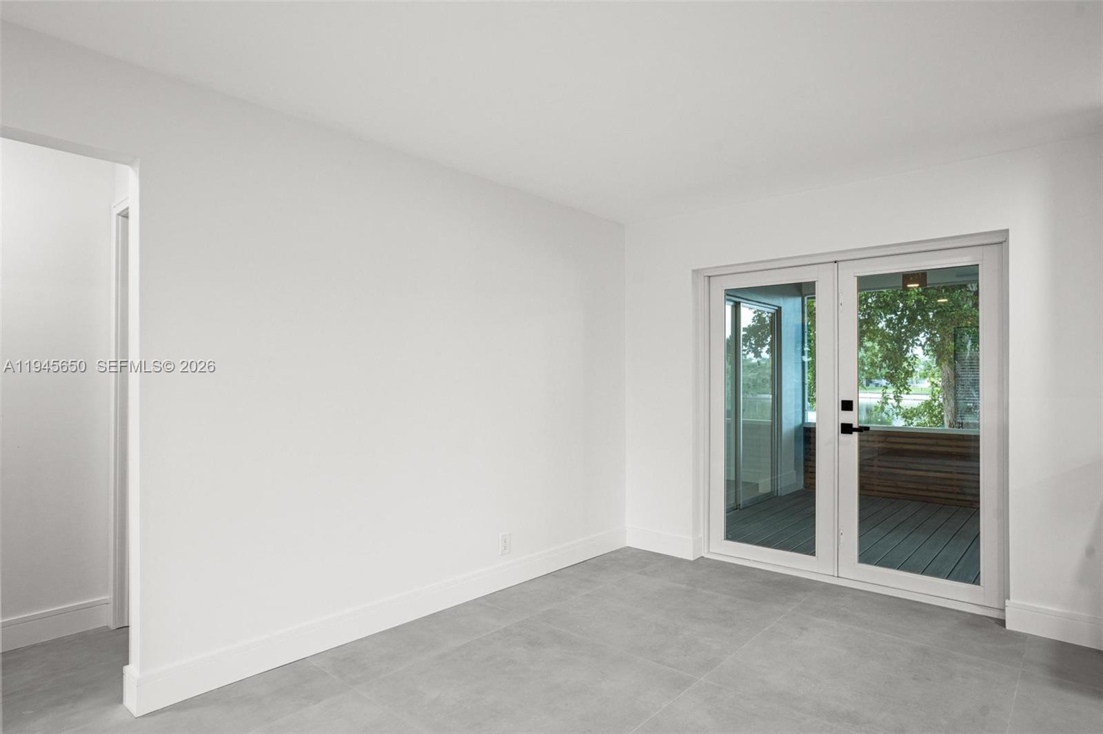 5805 NW 72nd Ave