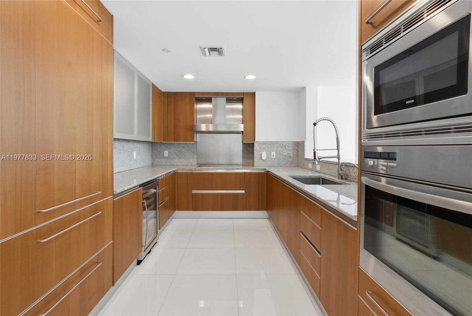 2627 S Bayshore Dr # 501