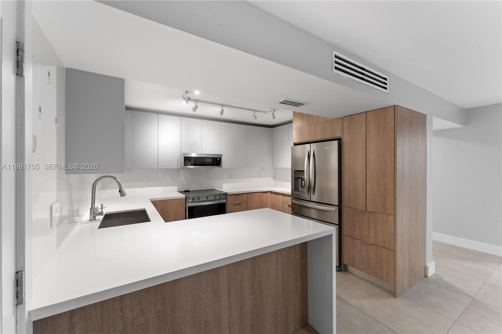 55 Ocean Lane Dr # 1031