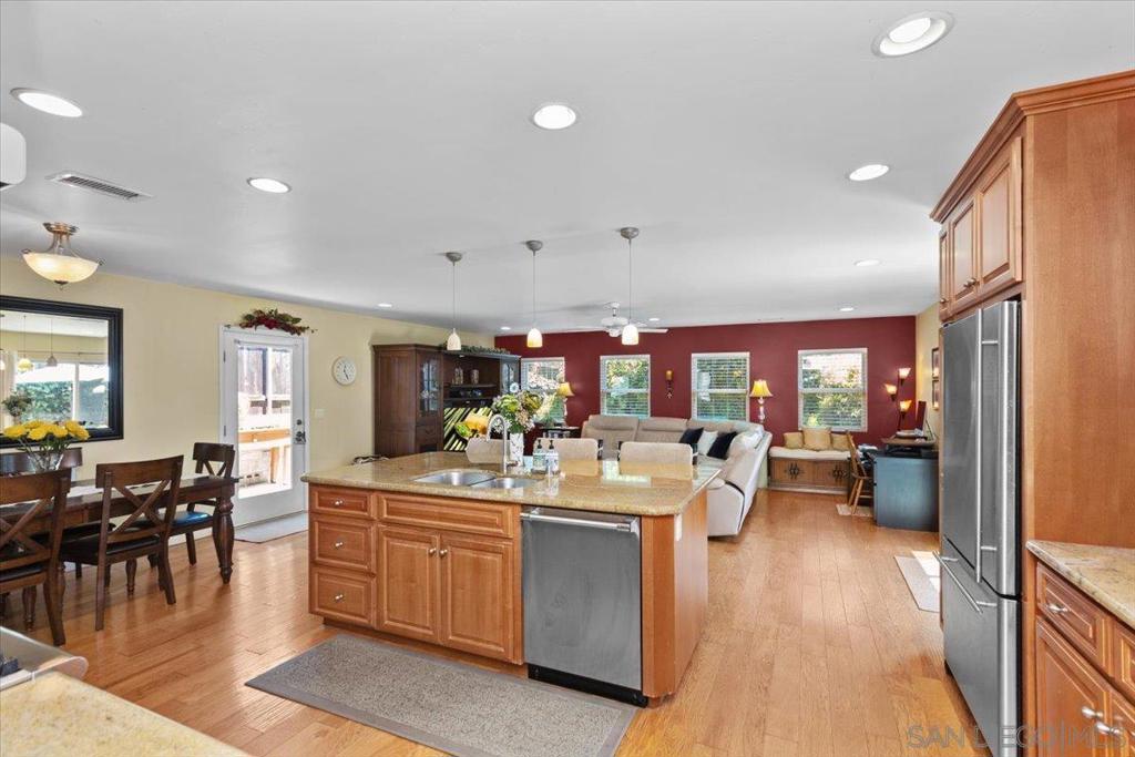 6245 S Lake Ct.