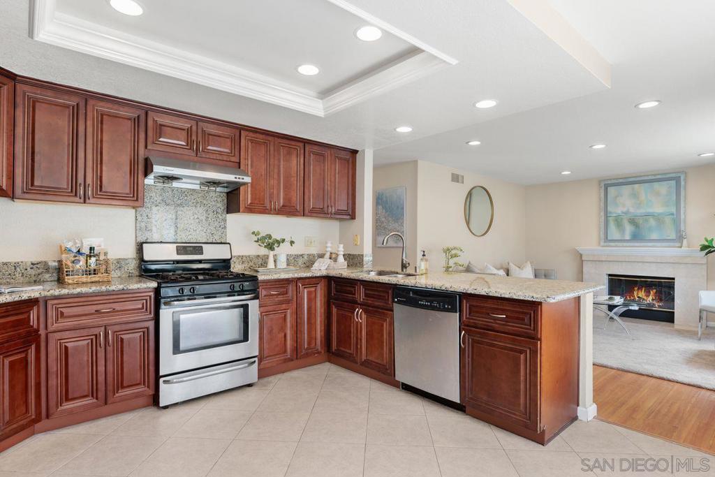 8813 Greenberg Ln