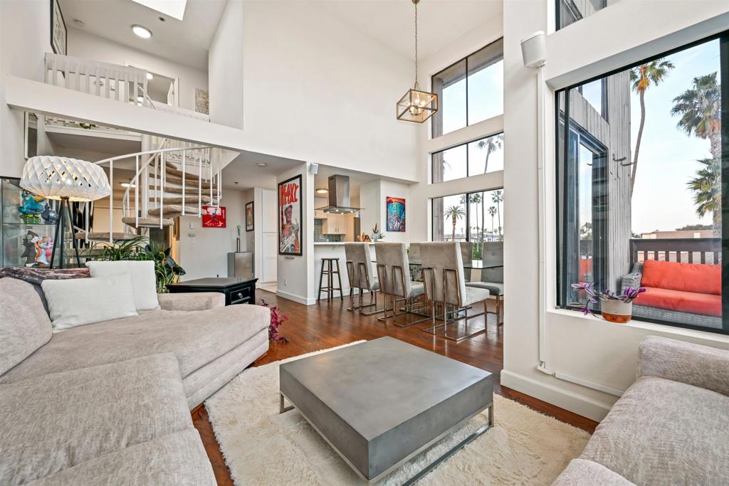 881 Thomas Ave 21