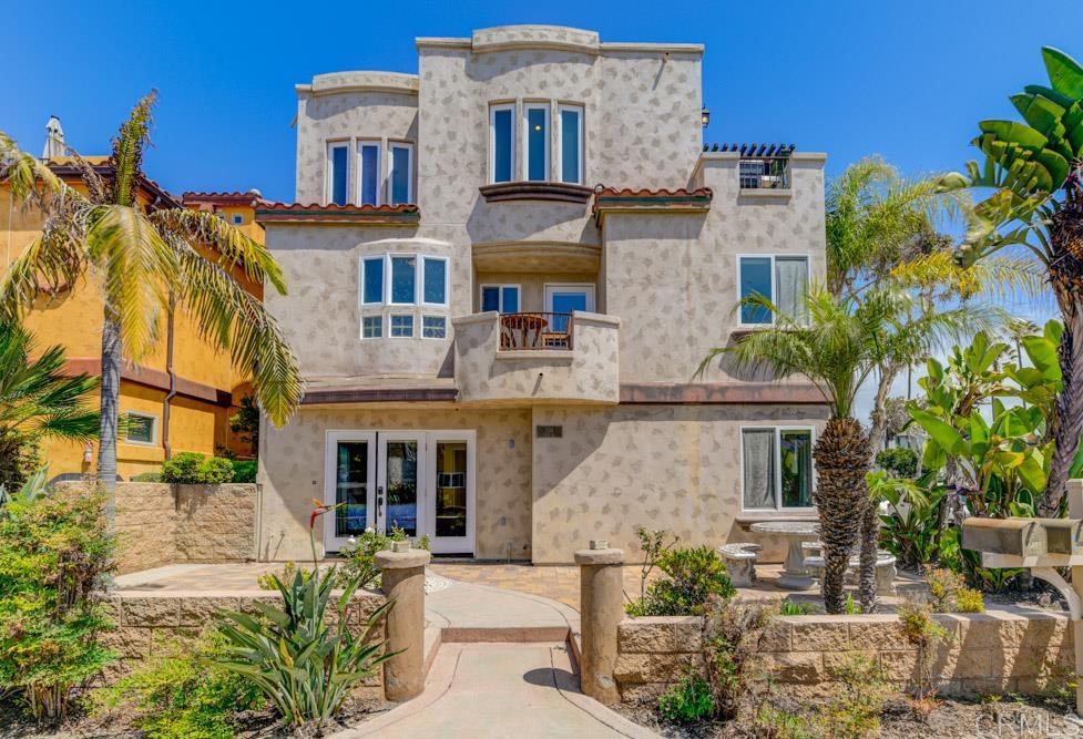 754 Devon Ct
