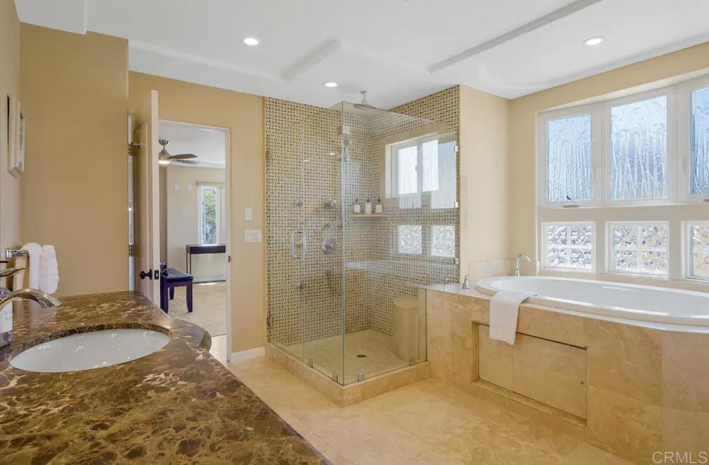 754 Devon Ct