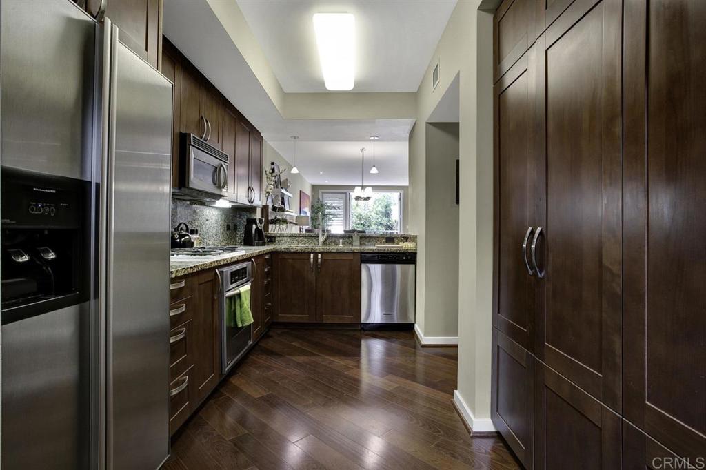 5410 La Jolla Blvd. A208